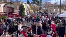 Montfrin : Les mascottes assurent le spectacle pendant la parade