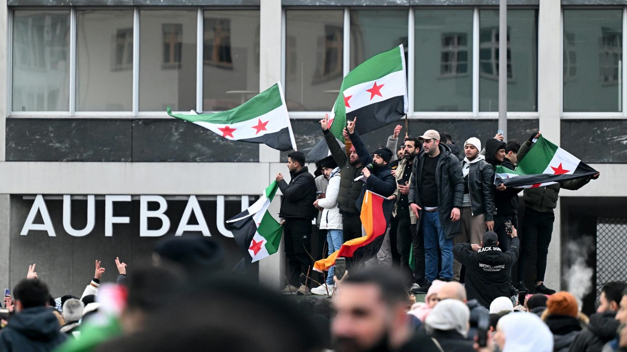 Unionspolitiker wollen Schutzstatus für Syrer überprüfen