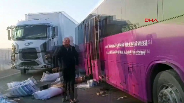 Van Erçiş karayolunda trafik kazası: Ölü ve yaralılar var