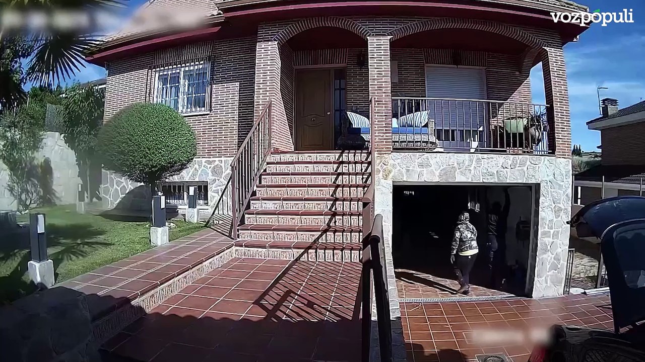 Un vuelco de drogas en primera persona: la Guardia Civil interviene 122 kilos de hachís de los narcos