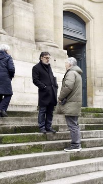 Yvan Attal - Arrivées aux obsèques de Niels Arestrup à l'Église Saint-Roch à Paris le 10 décembre 2024. © Florian Savina / Bestimage