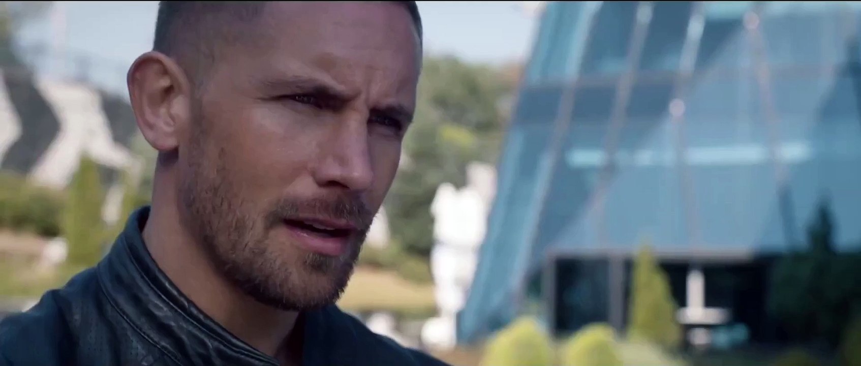 Man with No Past Trailer OV