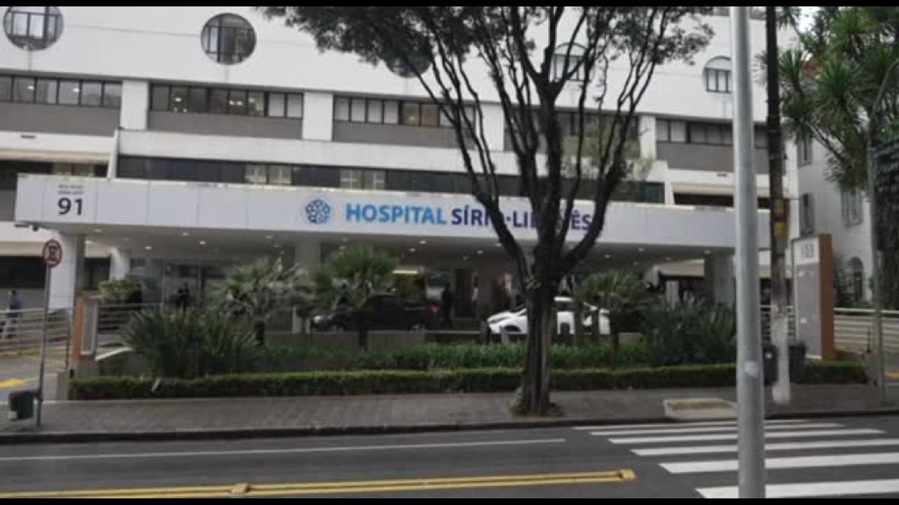 Brasile, Lula operato per emorragia intracranica, i medici: sta bene