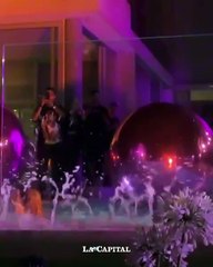 Wanda Nara ve L-Gante havuza atladı