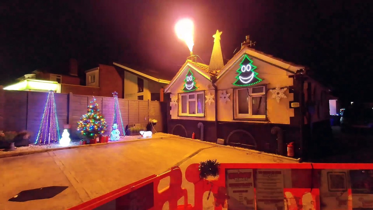 Gudgeheath Lane Light Show