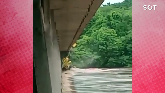 Barca presa em ponte após fortes chuvas no norte central do Paraná; Vejo momento do acidente