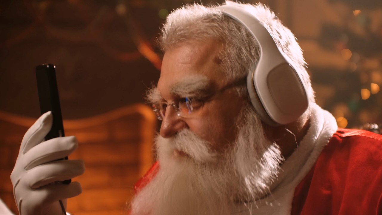 Mariah Carey vs East 17: The Battle for Christmas Number 1, 30 years on