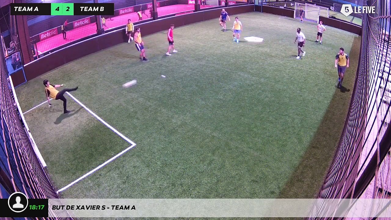 But de Xavier S - Team A