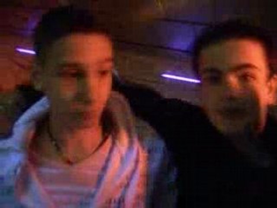 MDRRR !!!! comment ça dense dedans lol