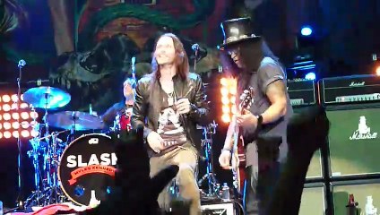 Slash and Myles Kennedy - Back From Cali