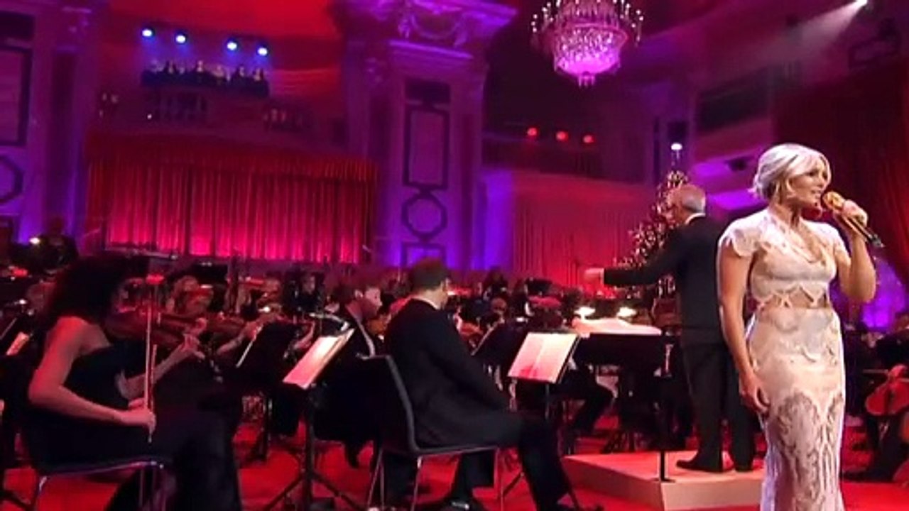 HELENE FISCHER — Tochter Zion | Helene Fischer: Weihnachten - Live aus der Hofburg Wien (mit dem Royal Philharmonic Orchestra) – (2015)