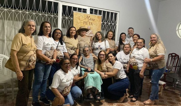 Mãe que perdeu filho em acidente cria grupo de oração para amparar famílias na cidade de Patos