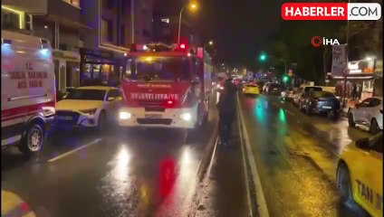 Maltepe'de 5 Katlı Binanın Çatısı Göçtü