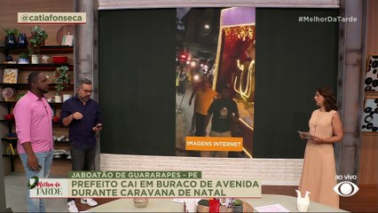 Prefeito CAI EM BURACO de avenida durante caravana de Natal | Melhor da Tarde