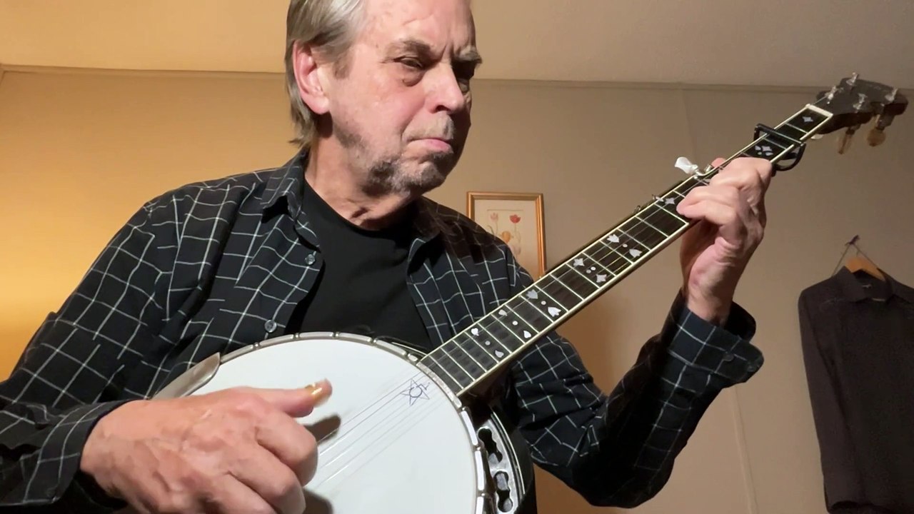 Santa Claus is Coming to Town.   My YouTube channel https://m.youtube.com/@chuckvandyke9918/videos