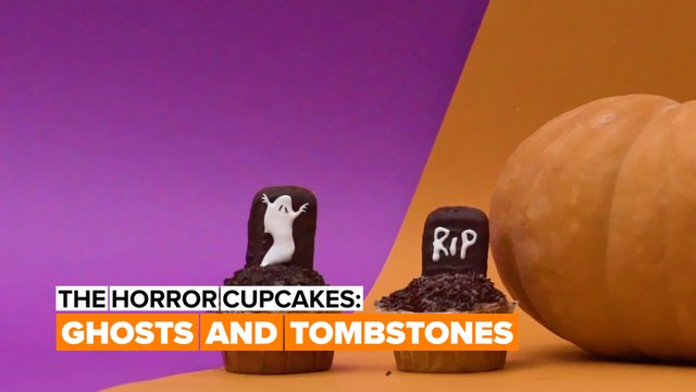 Horror cupcakes: Ghost and tombstones cupcakes as Halloween treats