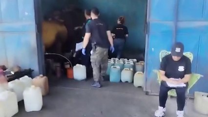 tn7-clientes iban a bar de turrialba por cerveza y salían con pichinga de combustible robado-101224