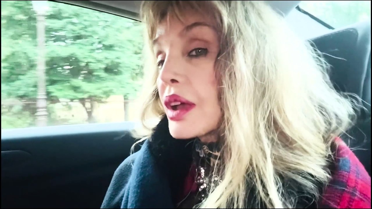 Arielle Dombasle - Découvrir Metz et l'exposition Verlaine 180...