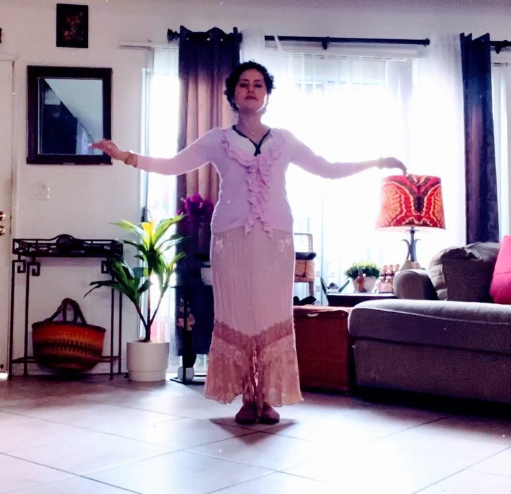 Chest squares and circles with cross step touch