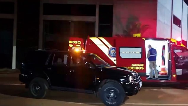 Homem cai de cabeça de altura de 3 metros em obra no Brasmadeira