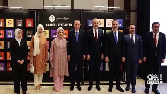 Cumhurbaşkanı Erdoğan ve eşi Emine Erdoğan, ''Anadoludakiler Projesi'' sergisini gezdi