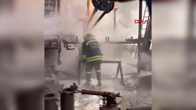 Diyarbakır'da bir itfaiye eri, yangına girip petrol vanasını kapatarak yangını söndürdü