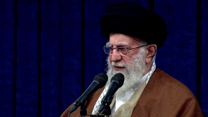 Jameneí: "EE UU e Israel son los culpables por lo que pasó en Siria"