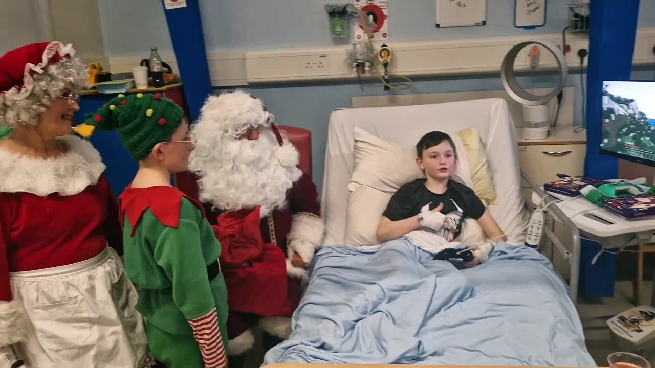 Mr and Mrs Claus bring joy to Derry children in hospital