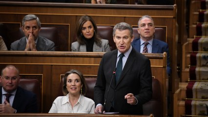 Feijóo a Sánchez: "En su mesa de Navidad se sentarán, al menos, dos imputados"