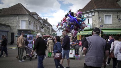 Non essentiel Bande-annonce VF