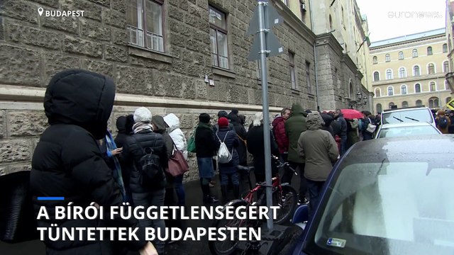 Az Országos Bírói Tanács döntése ellen, a bírói függetlenségért tüntettek Budapesten