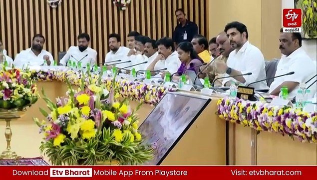 'వాట్సప్ ద్వారా 153 సేవలు - సమాచారమంతా ఒకే దగ్గర'