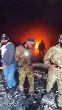 Suriye’de cihatçılar Hafız Esad'ın mezarını ateşe verdi!