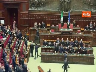 Il Re Felipe VI e la Regina Letizia entrano in Aula a Montecitorio, la standing ovation