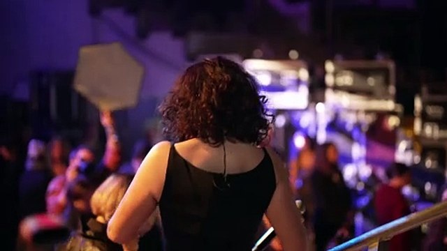 Ce soir à 21h25, TMC proposera Nos voix pour toutes, le grand show solidaire pour le droit des femmes , une grande soirée présentée par Muriel Robin et Anne Le Nen, entourées d'artistes de renom