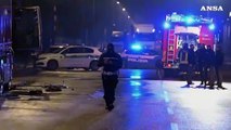 Milano, persona morta in un tir in fiamme