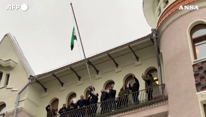 Siria, all'ambasciata a Mosca issata la bandiera dell'opposizione