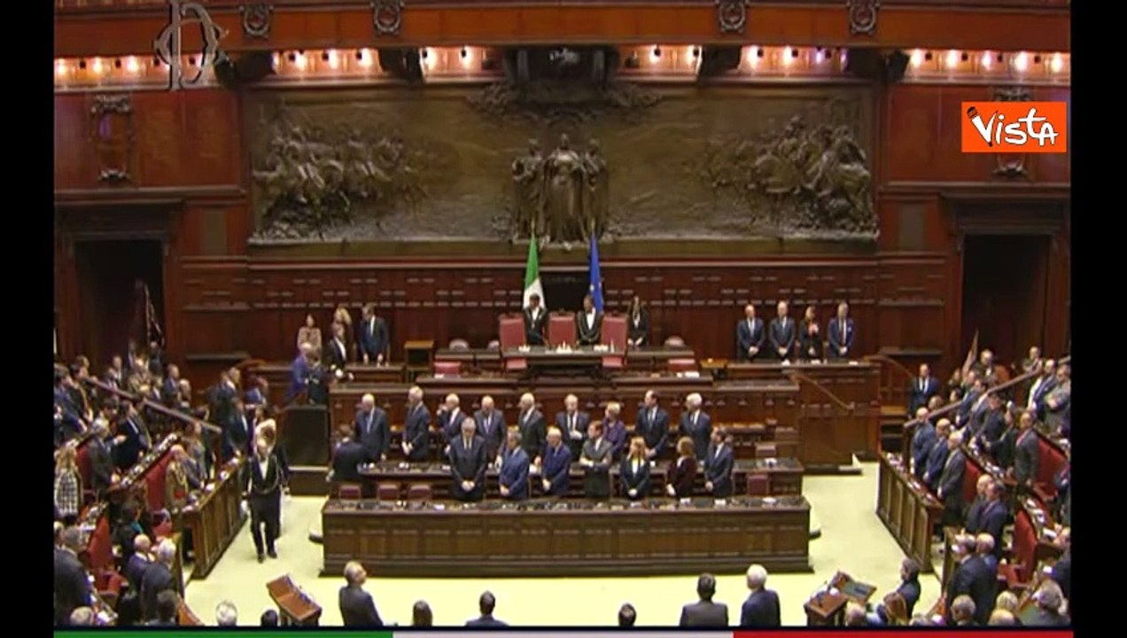Lungo applauso alla Camera per il Re Felipe VI e la Regina Letizia Di Spagna