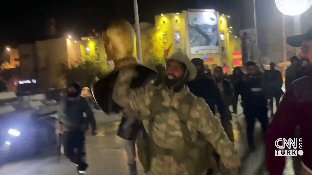 İran dini lideri Hamaney, Esad'ın devrilmesini yorumladı