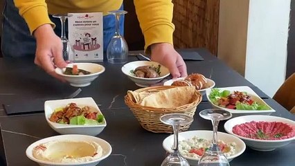 Des syriens stéphanois fêtent la chute du régime ASSAD