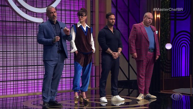 Matheus vence prova e chega ao top 5 do MasterChef Confeitaria