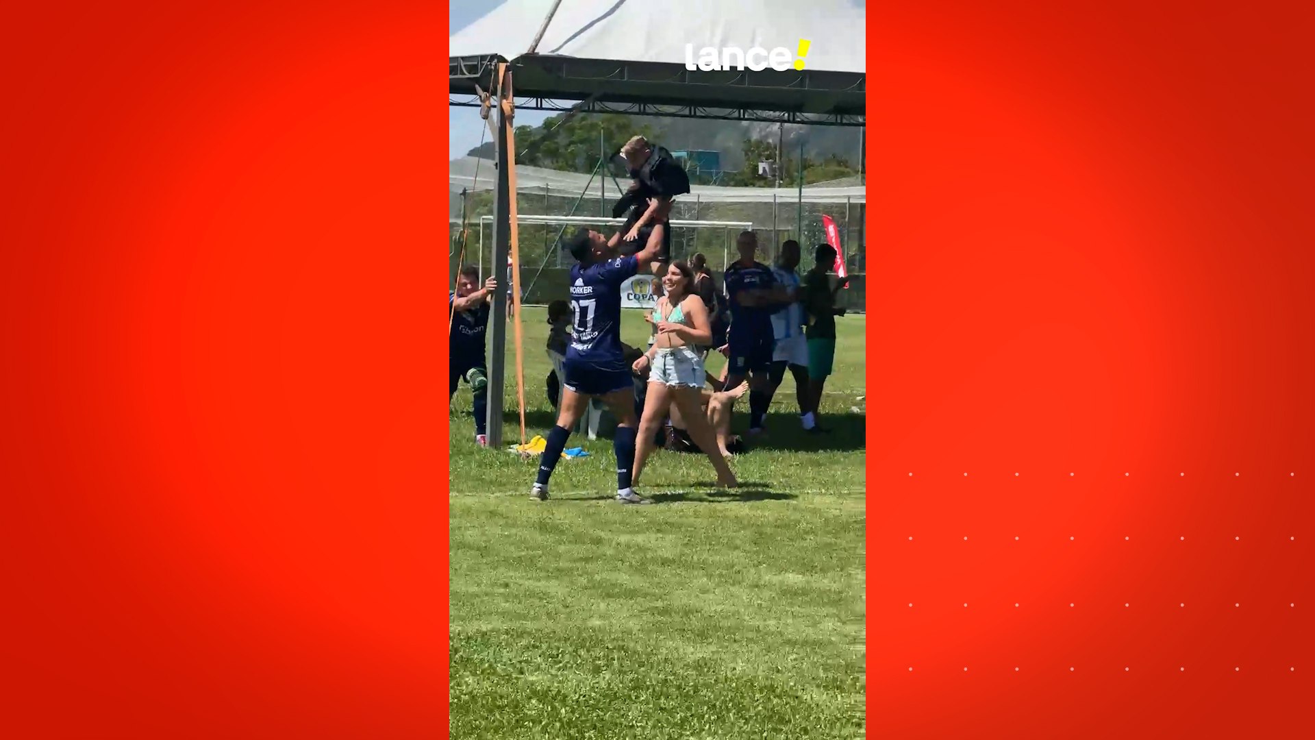 André Santos comemora gol na Copa de Pelada 2024