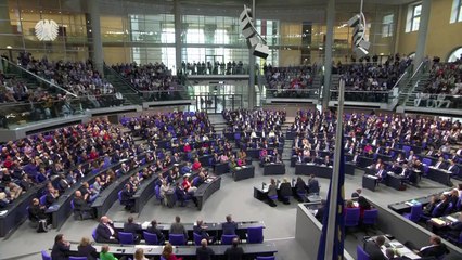 독일 총리, 의회에 16일 신임투표 요청...불신임 확실시 / YTN