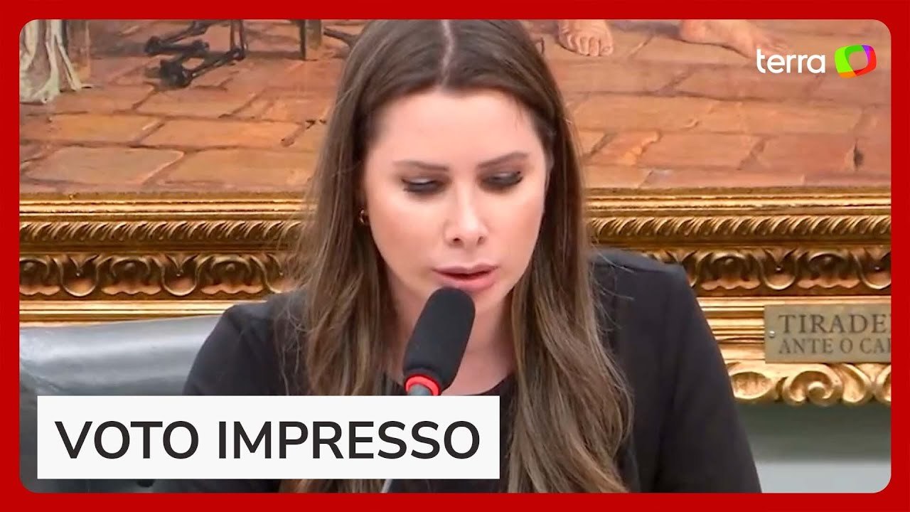 Câmara aprova projeto que prevê voto impresso e recontagem física