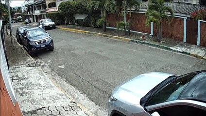 Captan a hombre abriendo vehículos en la colonia Humuya de la capital