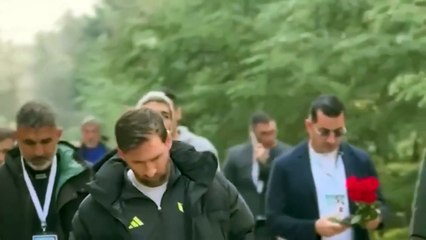La visita de Leo Messi al Memorial Heydar Aliyev