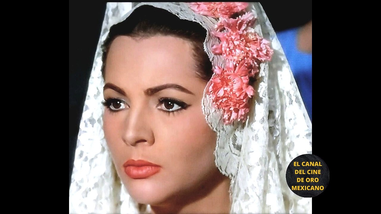 01955CCM La vez que MARÍA FÉLIX hizo llorar a SARA MONTIEL en su llegada a México