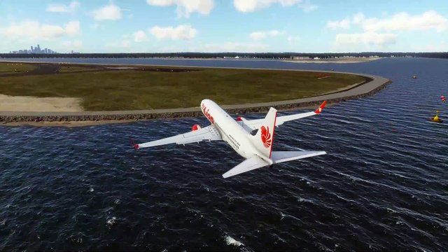 Emergency Water Landing: Drunken Pilot Causes Crash at London Heathrow Airport (LHR), London, UK