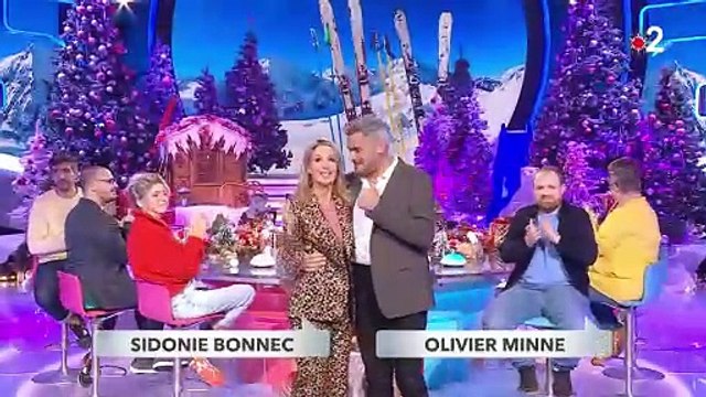 Anne-Sophie Lapix présente le 20 Heures de France 2 ce mercredi 11 décembre 2024.