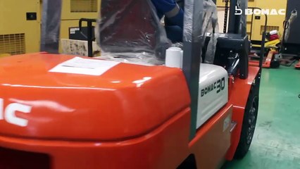 PENGIRIMAN BOMAC FORKLIFT MANUAL DIESEL RD30M-BTX2 - CV. TIGA SAMUDRA, MOJOKERTO, JAWA TIMUR.